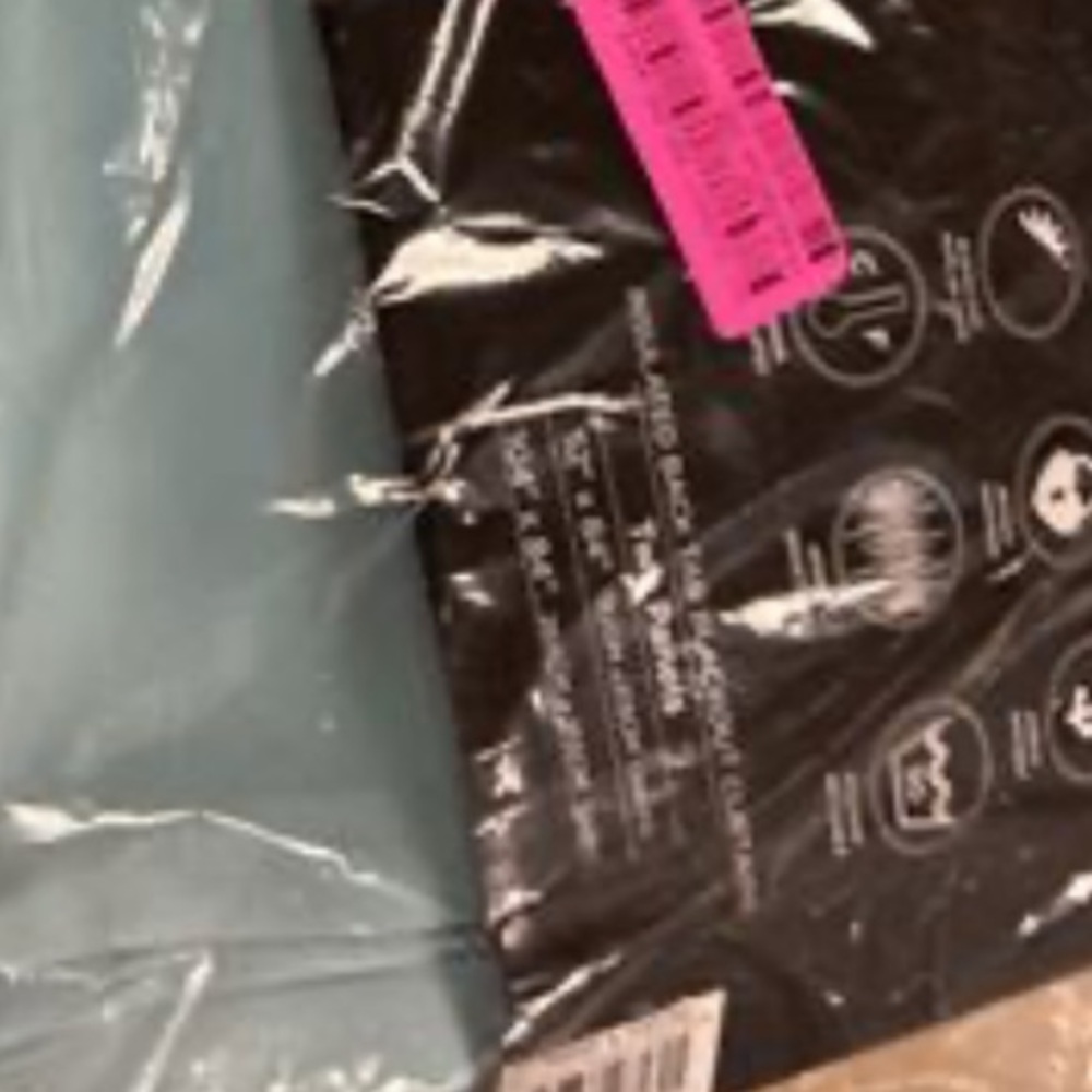 Insulated Back Tab Blackout Window Curtain Panels Set - Lush Décor 52x84” - Picture 7 of 7